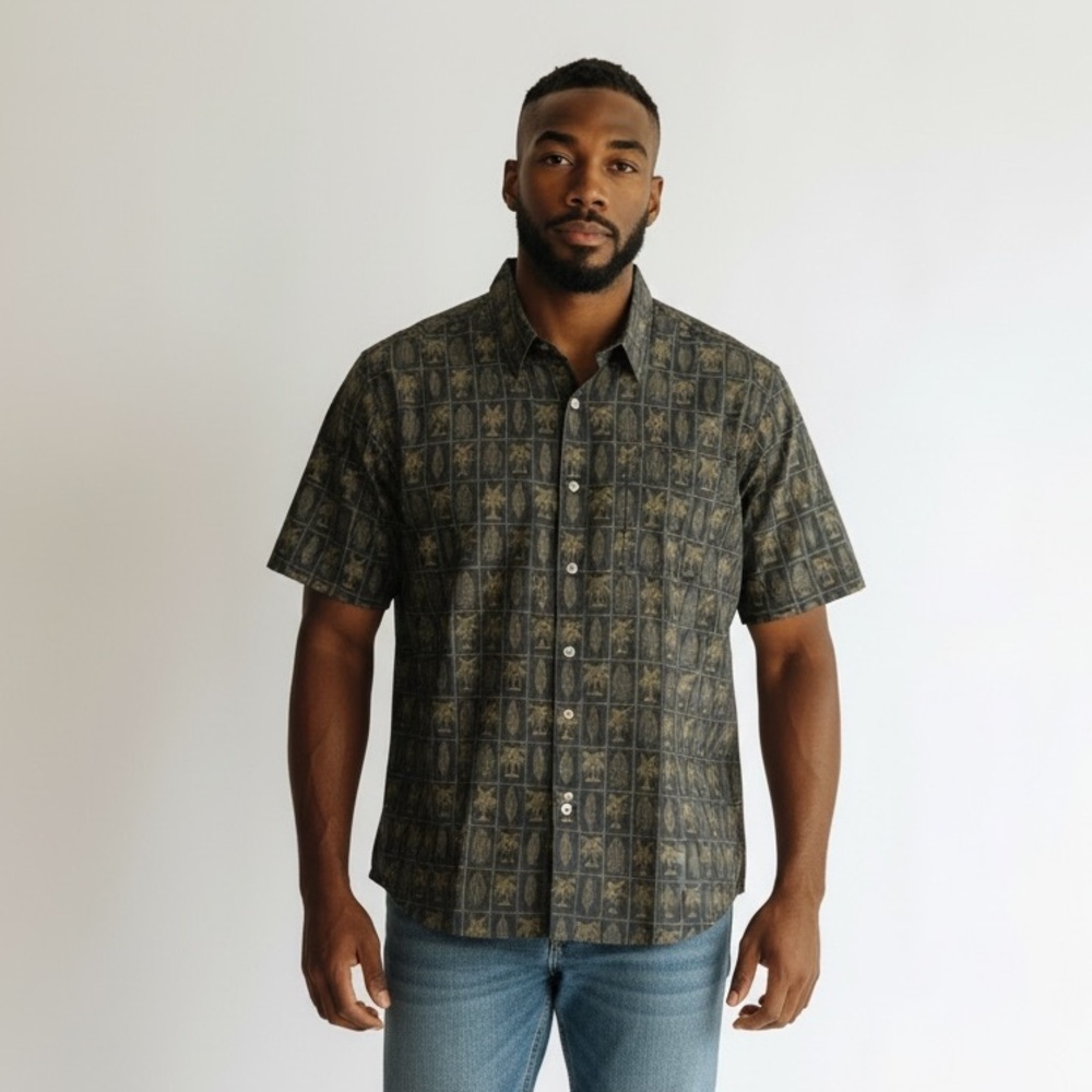 Tori Richard Honolulu NWOT Mens  100% Light Cotton Casual Button Up Shirt